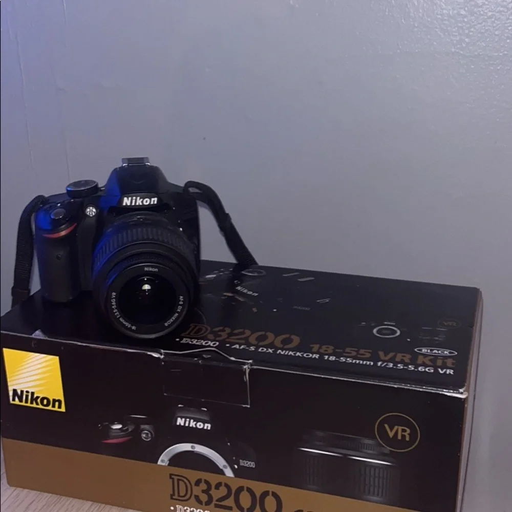 Nikon d-3200 GREAT BEGINNER photography camera